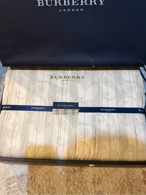 Burberry Cream and Gray Paisley Stripe Blanket NIB